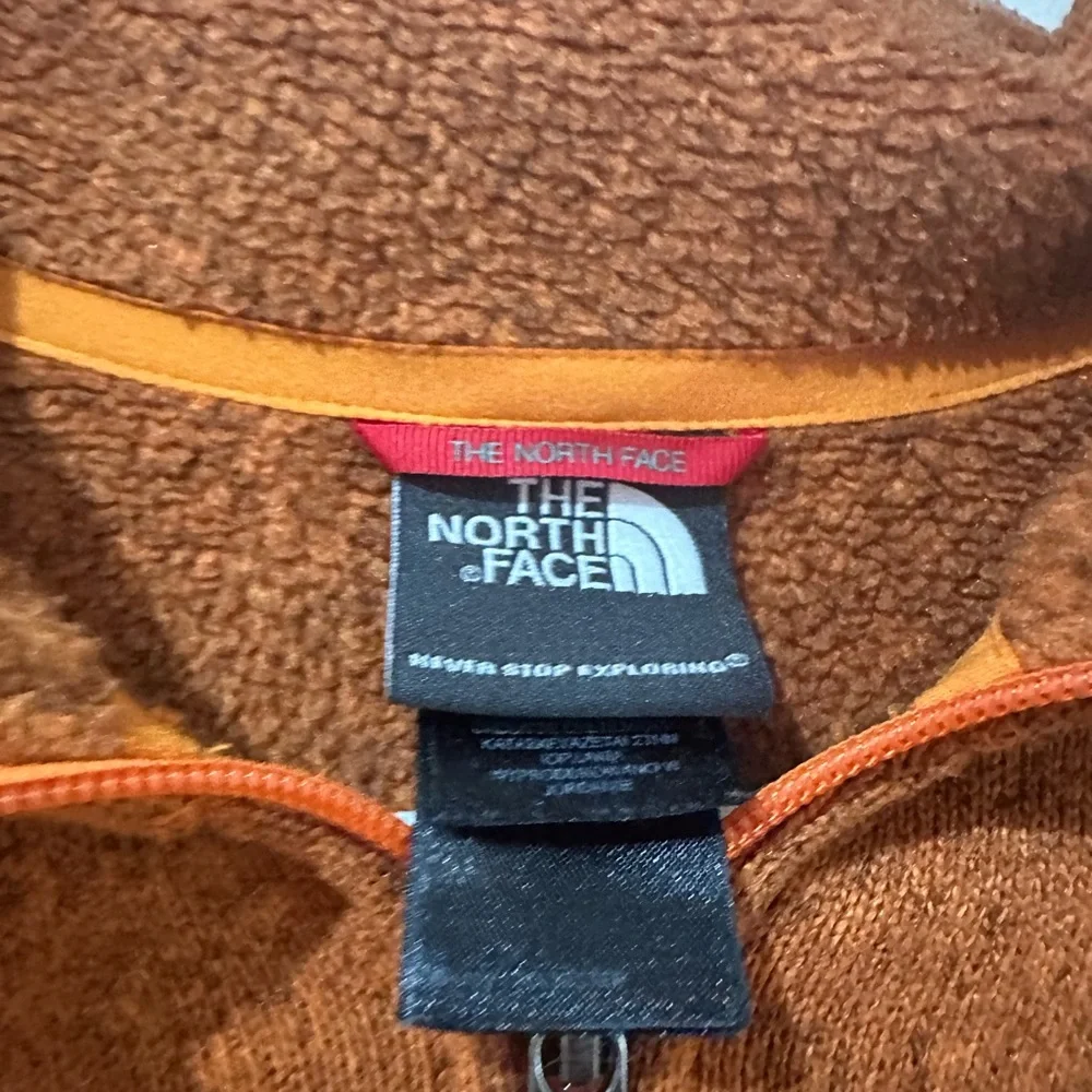 The North Face Medium Orange Pullover Half Zip Fleece Sweater